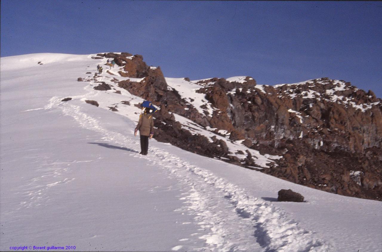 Le sommet du Kilimandjaro est proche..., Tanzanie