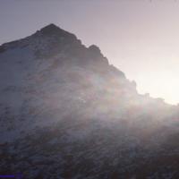 Premières lueurs sur le sommet de la Lenana Peak, au Kenya